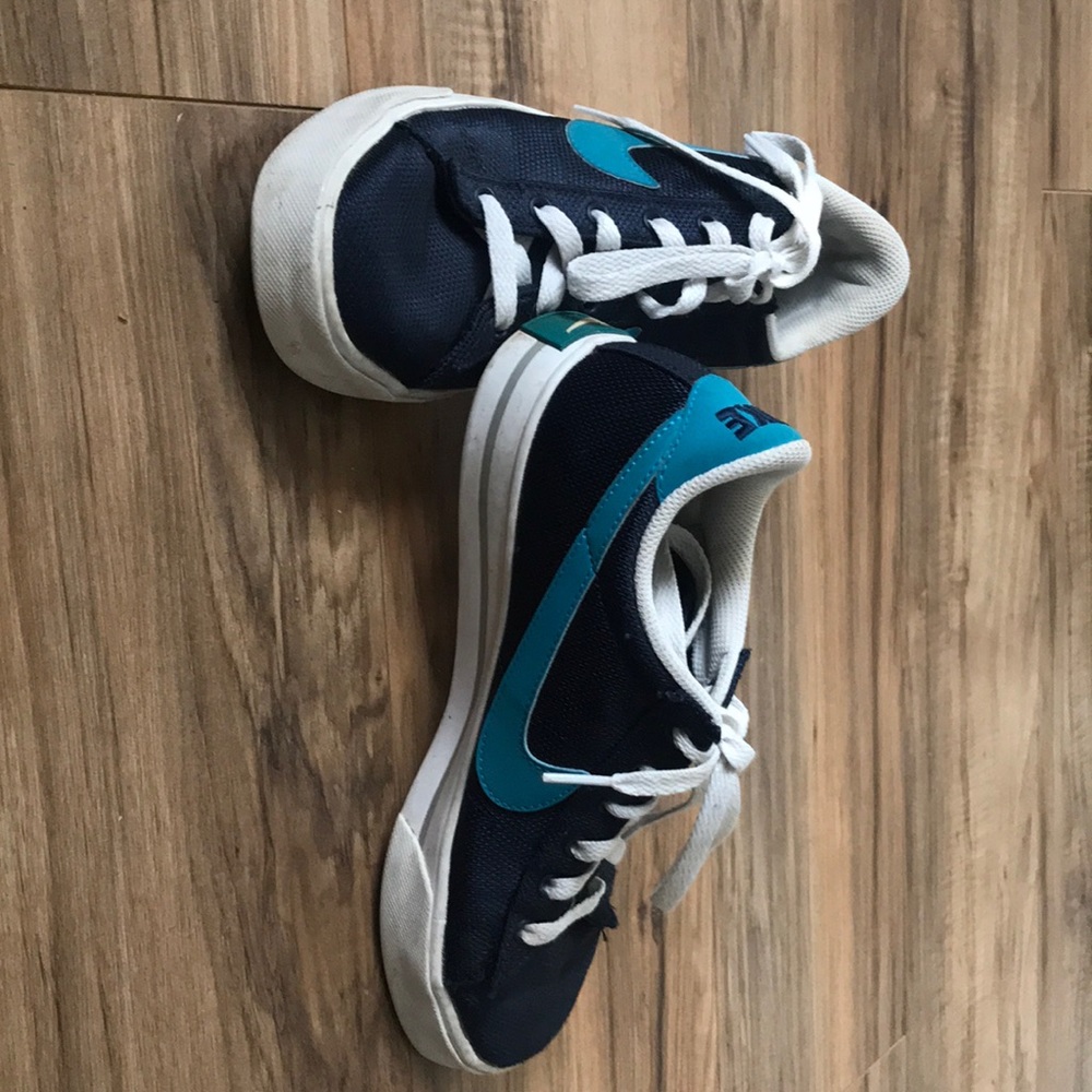 Nike shoes